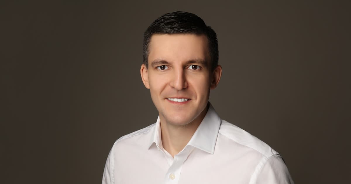 How to Optimize Your LinkedIn Profile for Outbound Sales