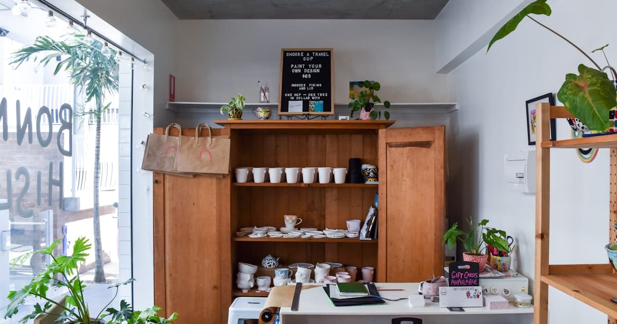 SMB Sales Strategy: How to Close More Small Business Deals Faster